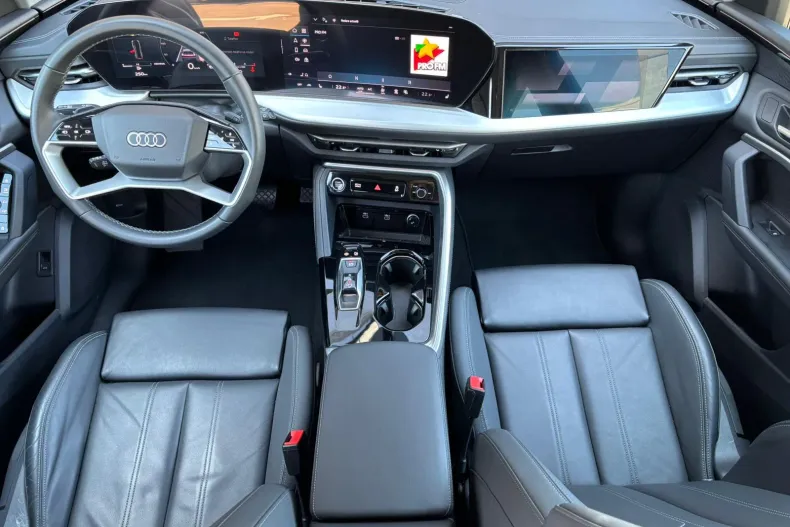 Audi Q5 din 2025 cu 14.600 km - oferta AUD210468 - foto 9