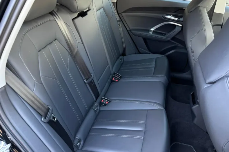 Audi Q5 din 2025 cu 14.600 km - oferta AUD210468 - foto 21