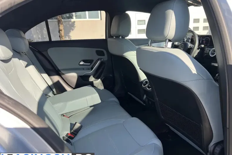 Mercedes-Benz A 200 (Clasa A) din 2024 cu 20.724 km - oferta MER210479 - foto 15
