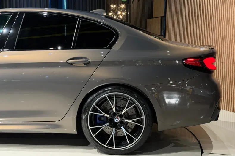 BMW M5 (Seria 5) din 2023 cu 31.500 km - oferta BMW210484 - foto 21