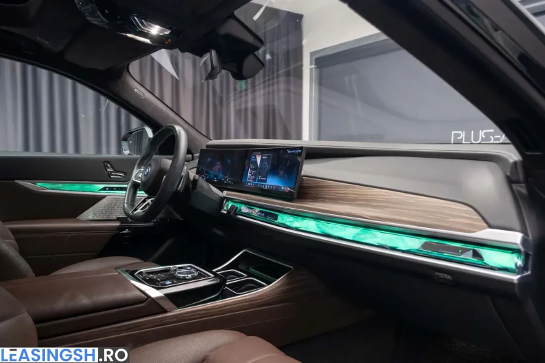 BMW 750e (Seria 7) din 2023 cu 90.000 km - oferta BMW210488 - foto 30
