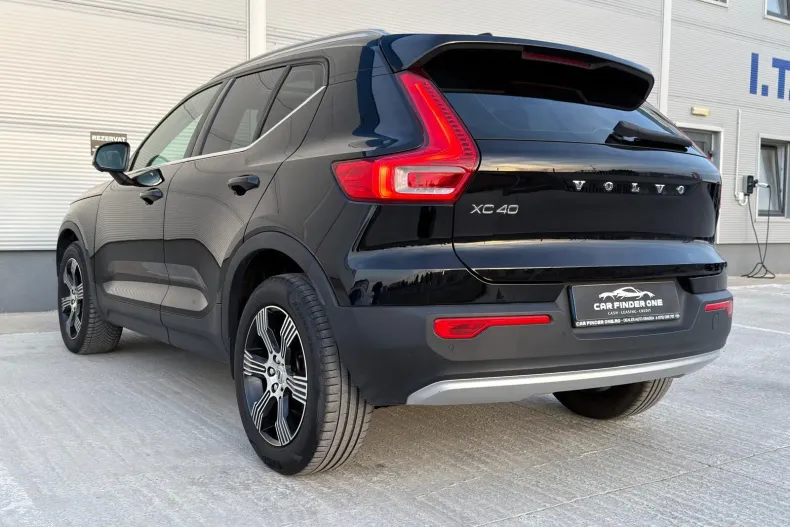 Volvo XC40 din 2021 cu 144.137 km - oferta VOL210490 - foto 3