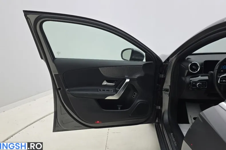 Mercedes-Benz A 250 (Clasa A) din 2020 cu 64.576 km - oferta MER210492 - foto 11