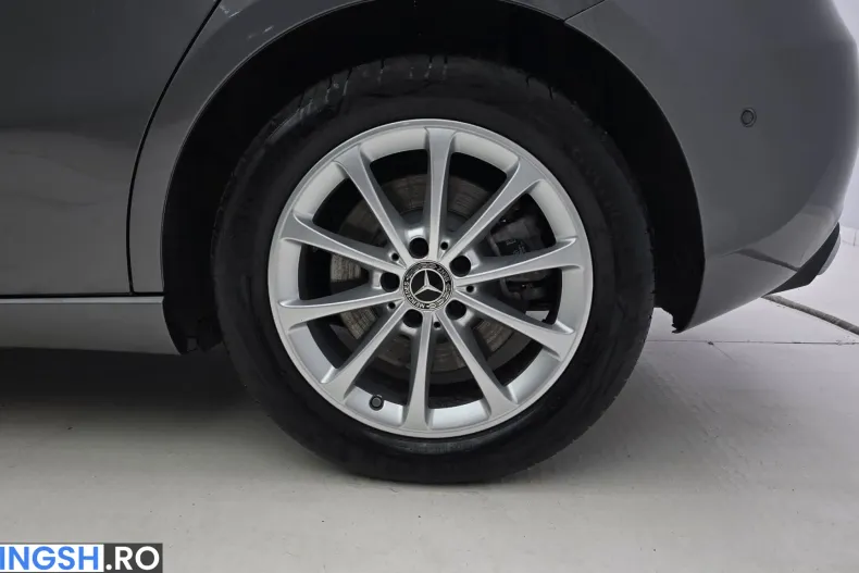 Mercedes-Benz A 250 (Clasa A) din 2020 cu 64.576 km - oferta MER210492 - foto 22