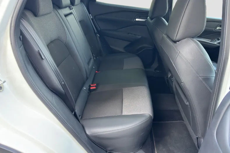 Nissan Qashqai din 2025 cu 21.700 km - oferta NIS210518 - foto 17