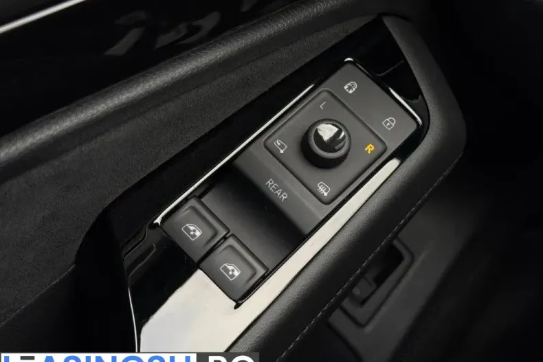 Volkswagen ID.7 din 2023 cu 4.900 km - oferta VOL210528 - foto 14