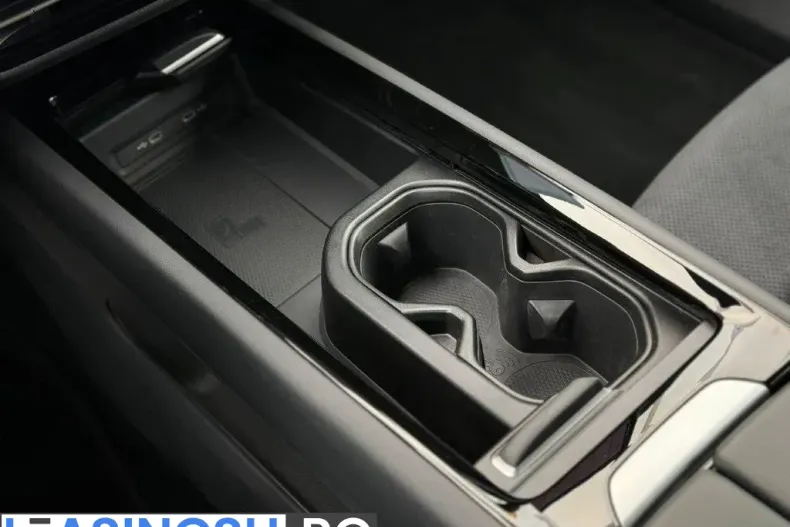 Volkswagen ID.7 din 2023 cu 4.900 km - oferta VOL210528 - foto 18