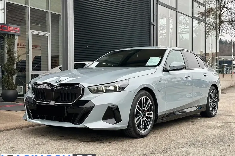 BMW 530e (Seria 5) din 2025 cu 26.268 km - oferta BMW210530 - foto 15