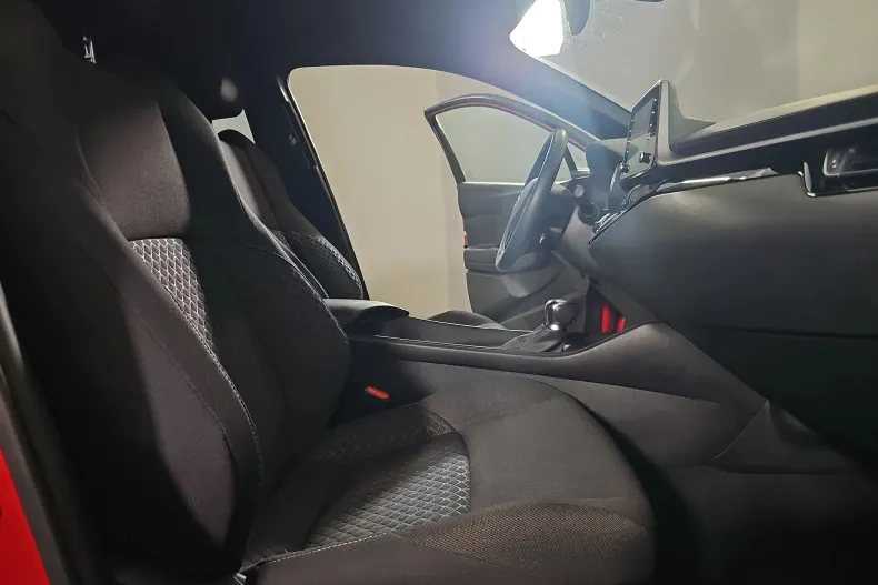 Toyota C-HR din 2023 cu 44.348 km - oferta TOY210534 - foto 11