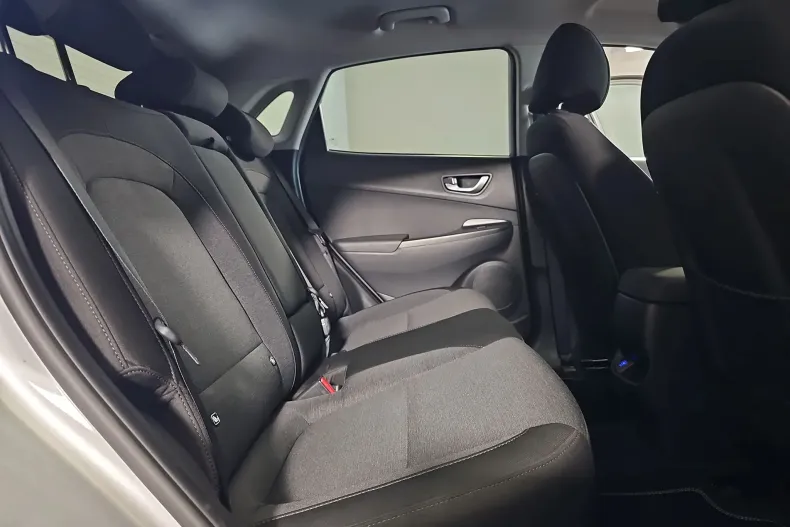 Hyundai Kona din 2022 cu 26.154 km - oferta HYU210536 - foto 12