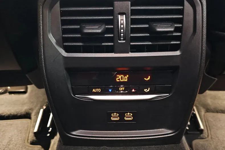 BMW 320i (Seria 3) din 2023 cu 103.673 km - oferta BMW210539 - foto 23