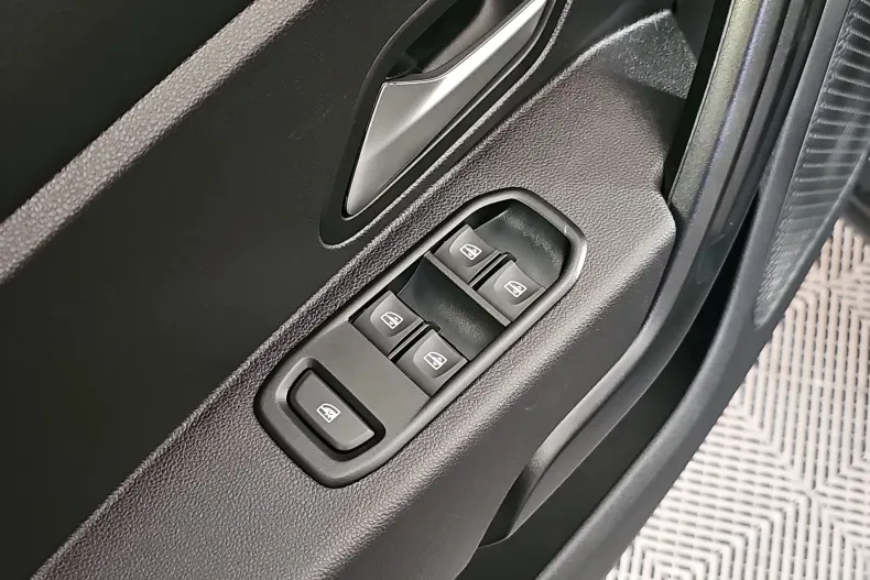 Dacia Duster din 2024 cu 44.071 km - oferta DAC210541 - foto 14