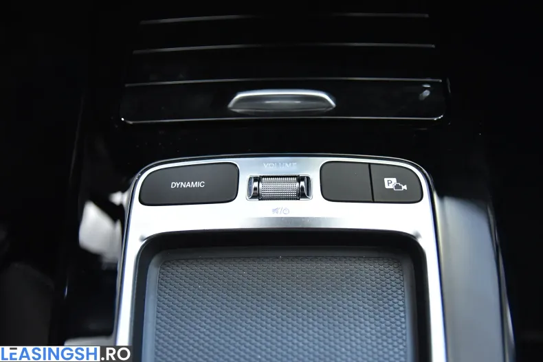 Mercedes-Benz CLA 250 (Clasa CLA) din 2023 cu 13.064 km - oferta MER210548 - foto 15