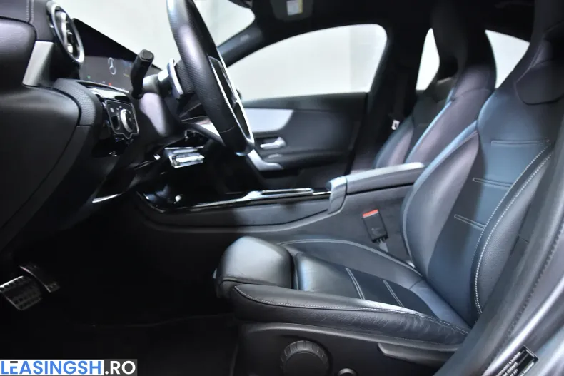 Mercedes-Benz CLA 250 (Clasa CLA) din 2023 cu 13.064 km - oferta MER210548 - foto 23