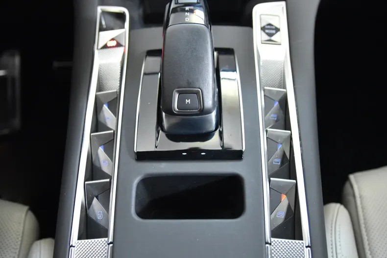 DS Automobiles DS 7 Crossback din 2022 cu 88.908 km - oferta DSA210549 - foto 17
