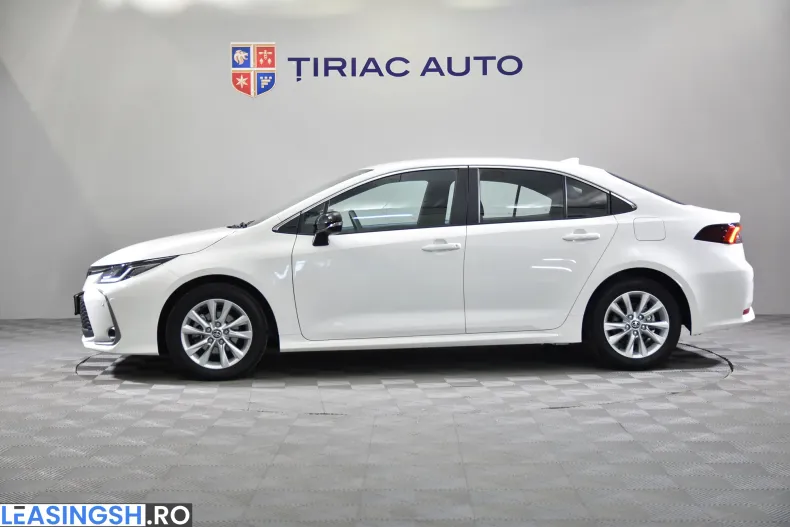 Toyota Corolla din 2025 cu 15.982 km - oferta TOY210558 - foto 2