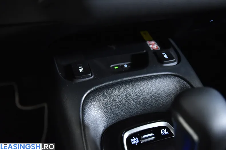 Toyota Corolla din 2025 cu 15.982 km - oferta TOY210558 - foto 17