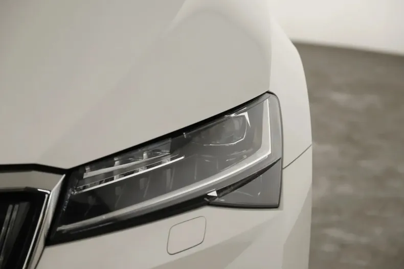 Skoda Superb din 2020 cu 129.722 km - oferta SKO210582 - foto 29