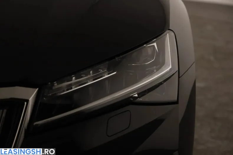 Skoda Superb din 2022 cu 150.758 km - oferta SKO210583 - foto 26