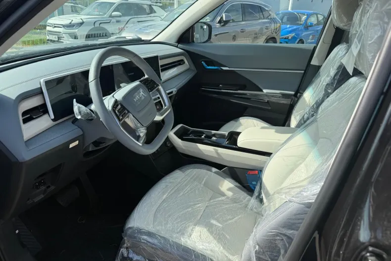 KGM Torres din 2025 cu 7 km - oferta KGM210586 - foto 10