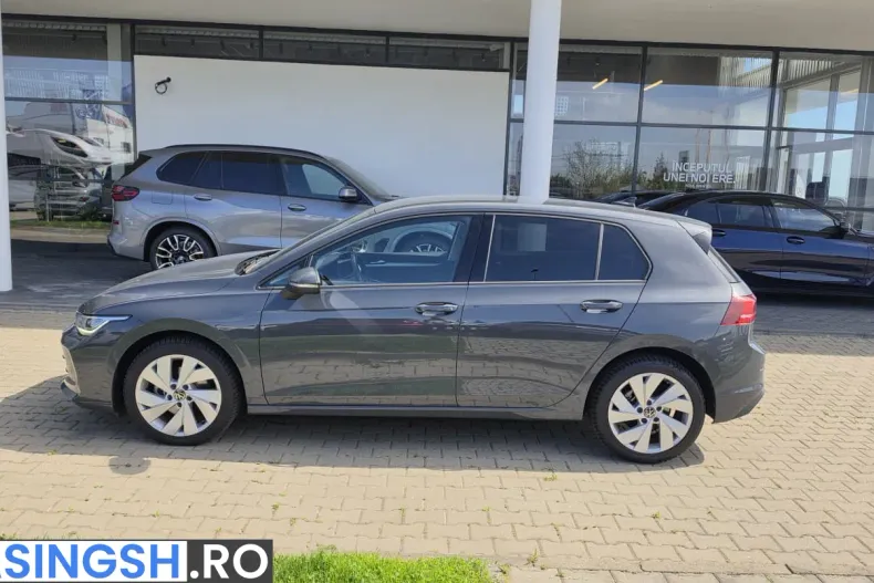 Volkswagen Golf din 2024 cu 9.600 km - oferta VOL210588 - foto 2