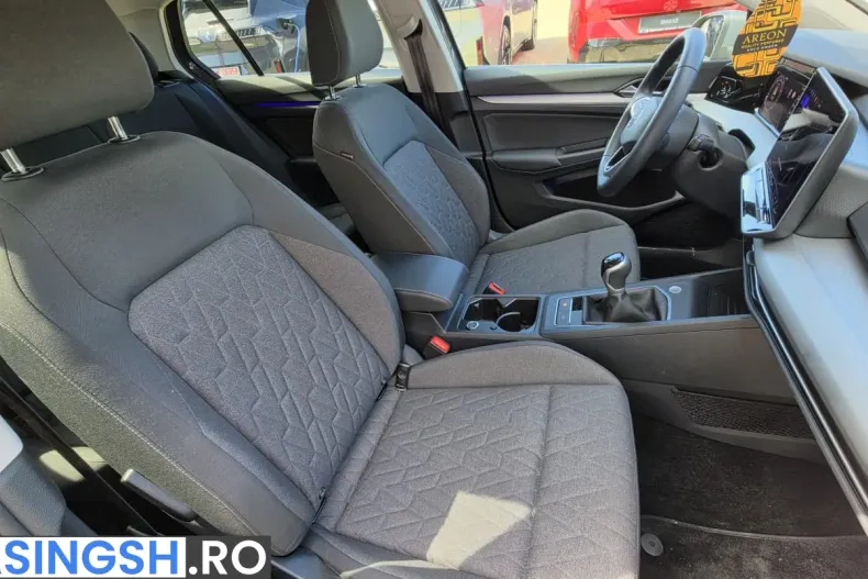 Volkswagen Golf din 2024 cu 9.600 km - oferta VOL210588 - foto 10