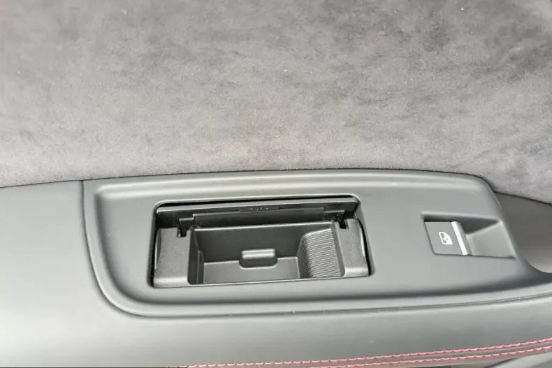 Audi SQ7 din 2025 cu 18.657 km - oferta AUD210608 - foto 21