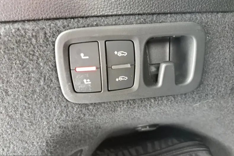Audi SQ7 din 2025 cu 18.657 km - oferta AUD210608 - foto 25