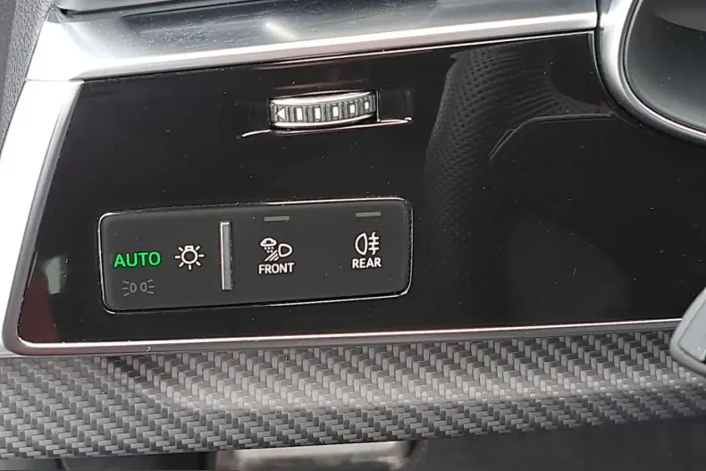 Audi SQ7 din 2025 cu 18.657 km - oferta AUD210608 - foto 26