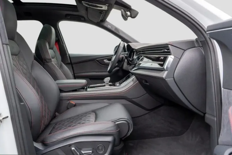 Audi SQ7 din 2025 cu 19.896 km - oferta AUD210609 - foto 9