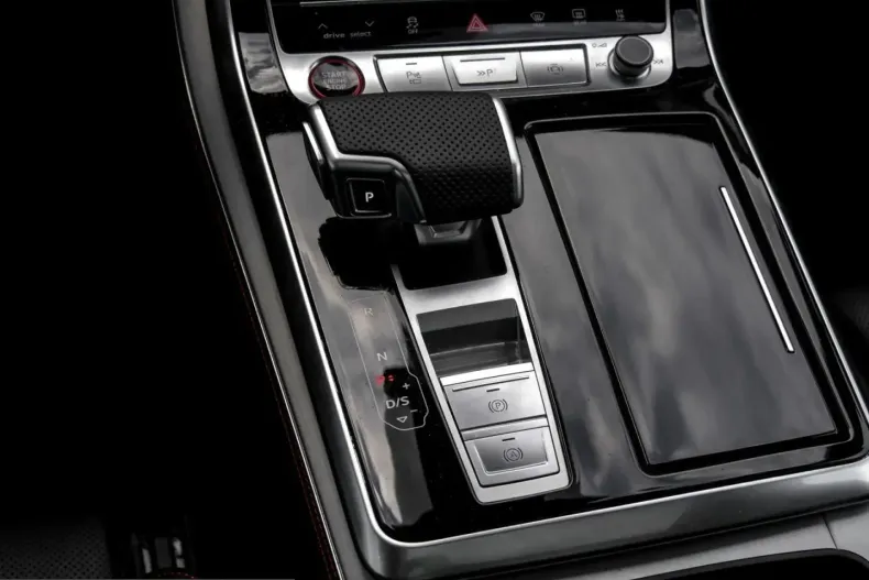 Audi SQ7 din 2025 cu 18.850 km - oferta AUD210610 - foto 10