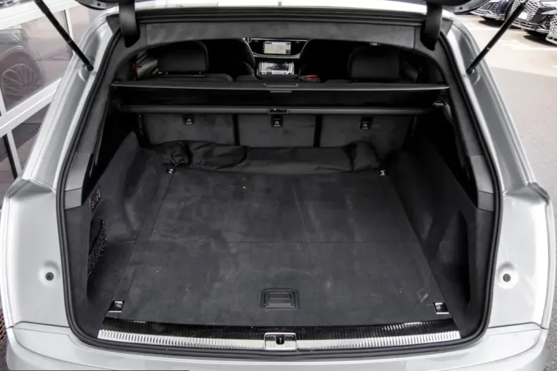 Audi SQ7 din 2025 cu 18.850 km - oferta AUD210610 - foto 15