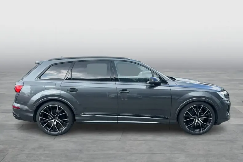 Audi SQ7 din 2025 cu 17.551 km - oferta AUD210612 - foto 6