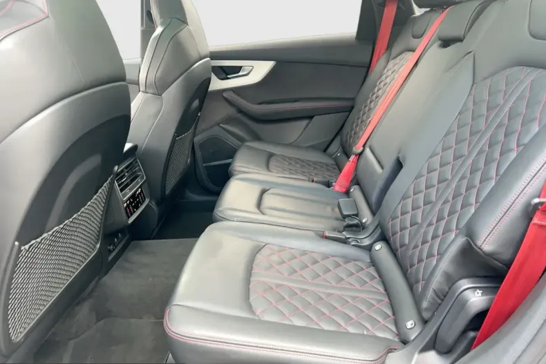 Audi SQ7 din 2025 cu 17.551 km - oferta AUD210612 - foto 12