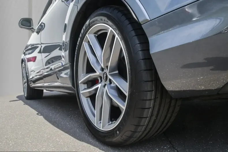 Audi SQ7 din 2025 cu 19.992 km - oferta AUD210614 - foto 7