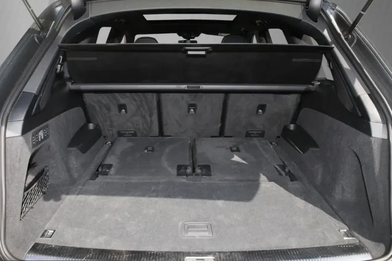 Audi SQ7 din 2025 cu 19.992 km - oferta AUD210614 - foto 11