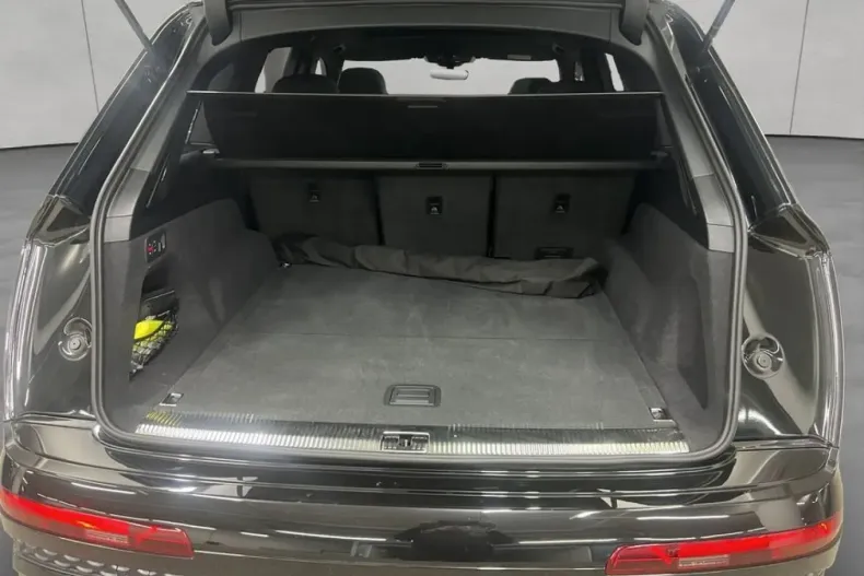 Audi SQ7 din 2024 cu 5.531 km - oferta AUD210615 - foto 5
