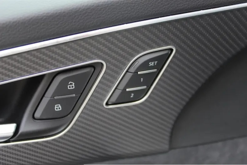 Audi SQ7 din 2025 cu 4.500 km - oferta AUD210616 - foto 16