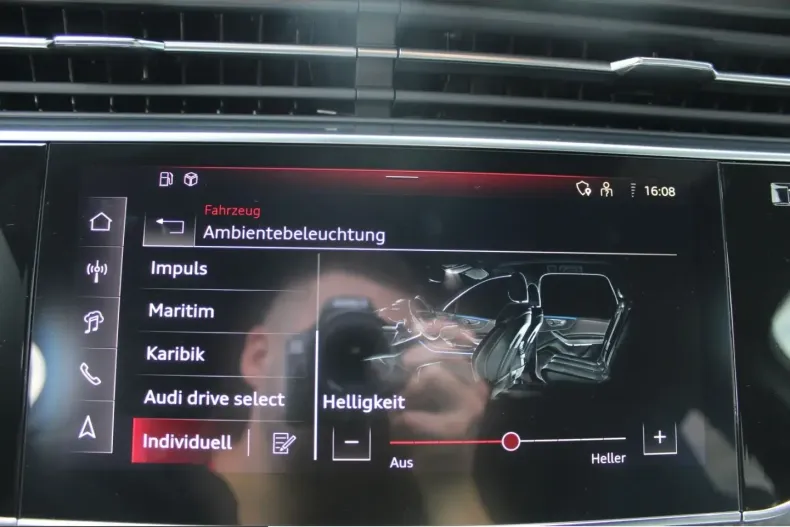 Audi SQ7 din 2025 cu 4.500 km - oferta AUD210616 - foto 26