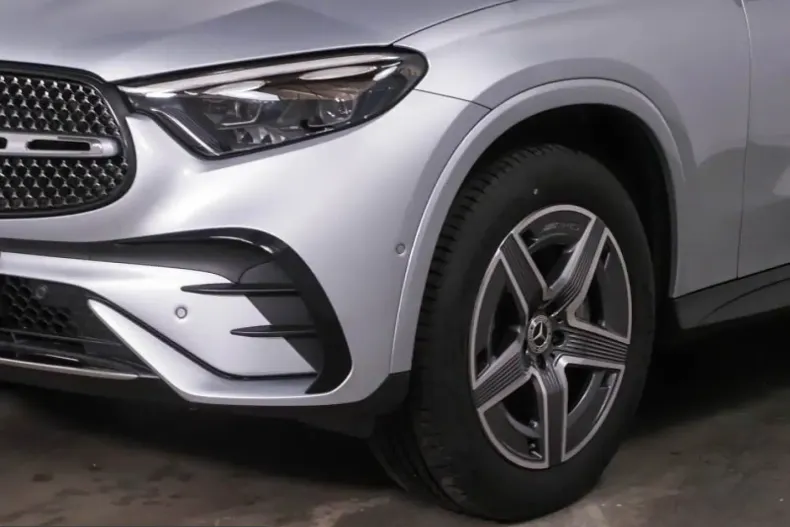 Mercedes-Benz GLC 220 (Clasa GLC) din 2023 cu 4.949 km - oferta MER210622 - foto 2