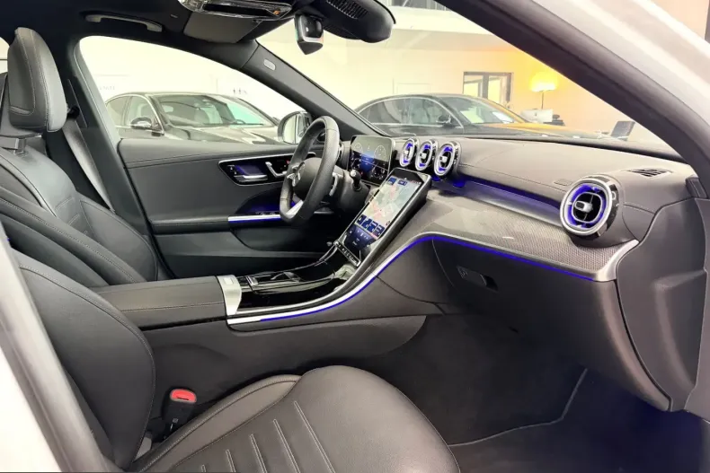 Mercedes-Benz C 300 (Clasa C) din 2025 cu 27.000 km - oferta MER210632 - foto 9