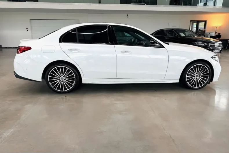 Mercedes-Benz C 300 (Clasa C) din 2025 cu 27.000 km - oferta MER210632 - foto 26