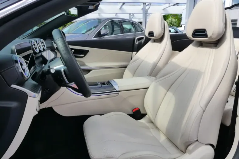Mercedes-Benz CLE 200 (Clasa CLE) din 2024 cu 10.272 km - oferta MER210636 - foto 9