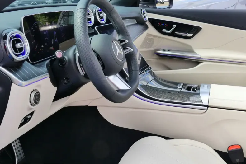 Mercedes-Benz CLE 200 (Clasa CLE) din 2024 cu 10.272 km - oferta MER210636 - foto 13