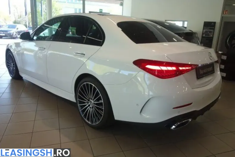 Mercedes-Benz C 300 (Clasa C) din 2025 cu 14.981 km - oferta MER210647 - foto 8