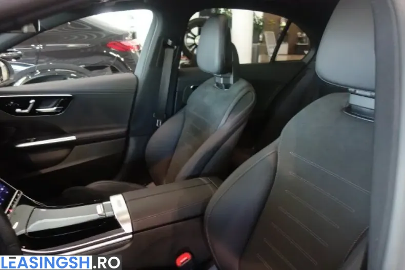Mercedes-Benz C 300 (Clasa C) din 2025 cu 14.981 km - oferta MER210647 - foto 11