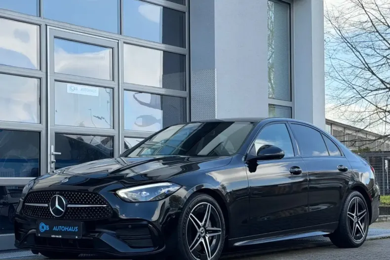 Mercedes-Benz C 300 (Clasa C) din 2022 cu 99.711 km - oferta MER210649 - foto 1