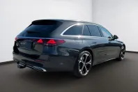 Mercedes-Benz E 300 (Clasa E) din 2024 cu 26.450 km - oferta MER210650 - foto 5