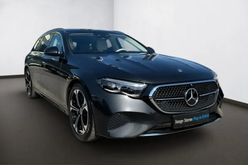 Mercedes-Benz E 300 (Clasa E) din 2024 cu 26.450 km - oferta MER210650 - foto 7