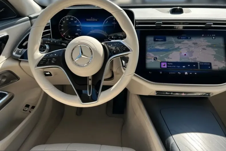 Mercedes-Benz E 300 (Clasa E) din 2024 cu 26.450 km - oferta MER210650 - foto 11